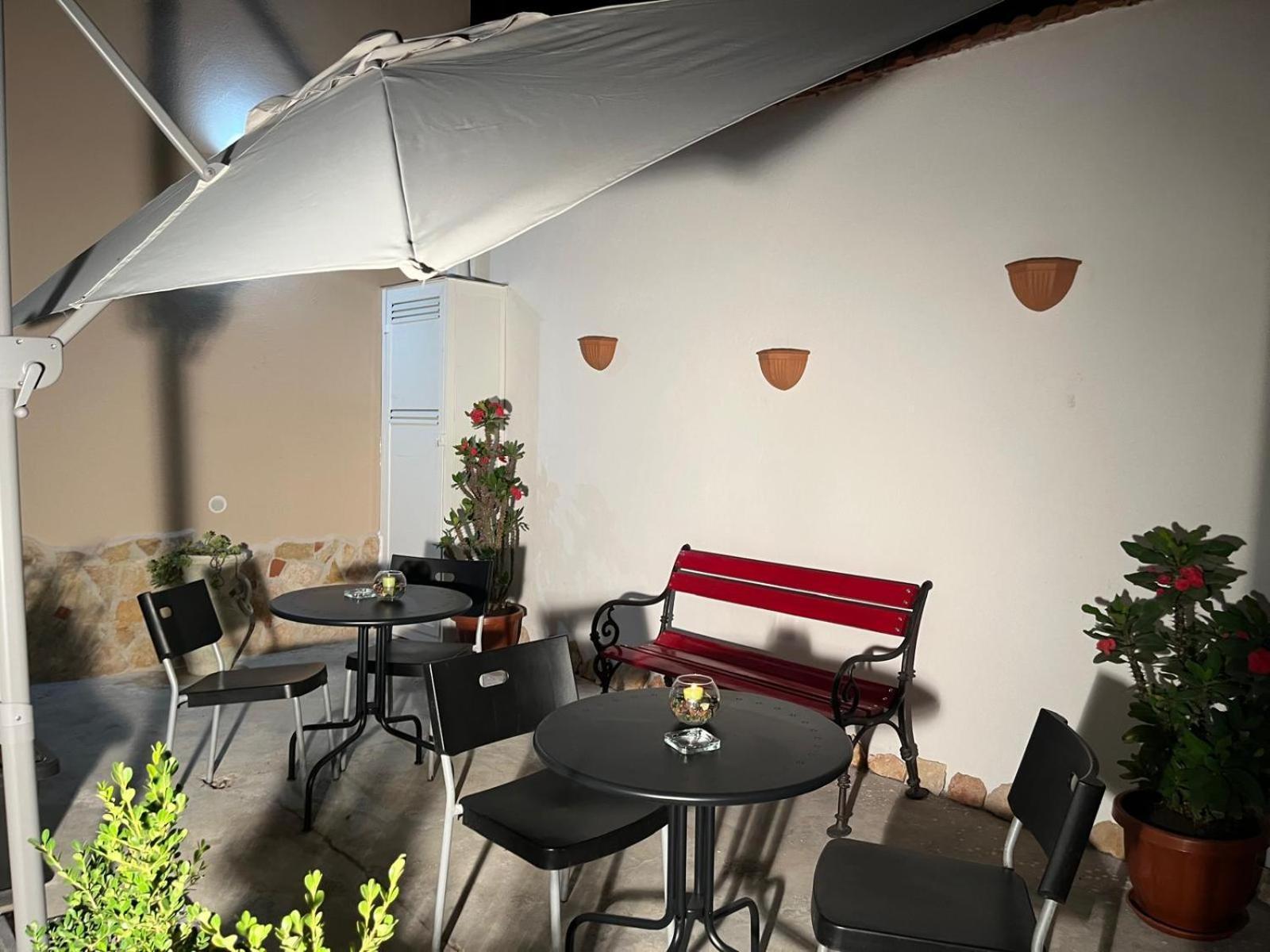 B&B Domus Joannina Pompei Exterior photo